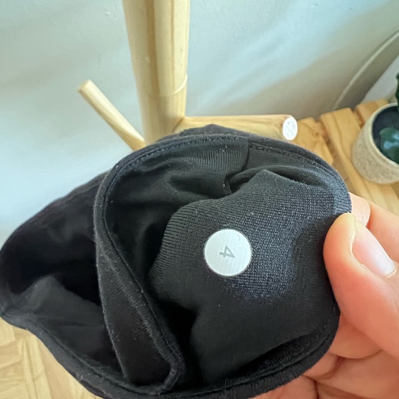 Lululemon leggings - Picture 5 of 6